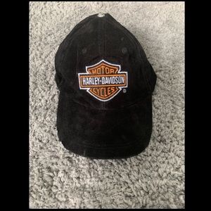 Harley Davidson hat / forever 21 hat.